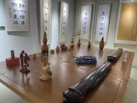 非遺大師作品慈善拍賣會在石家莊幼兒師范高等?？茖W校璀璨啟幕
